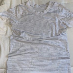 Lululemon athletic top